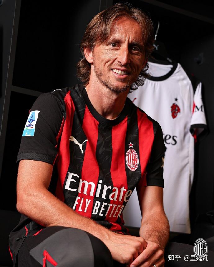 牌类里的信息不对称（牌类游戏中的信息不对称）