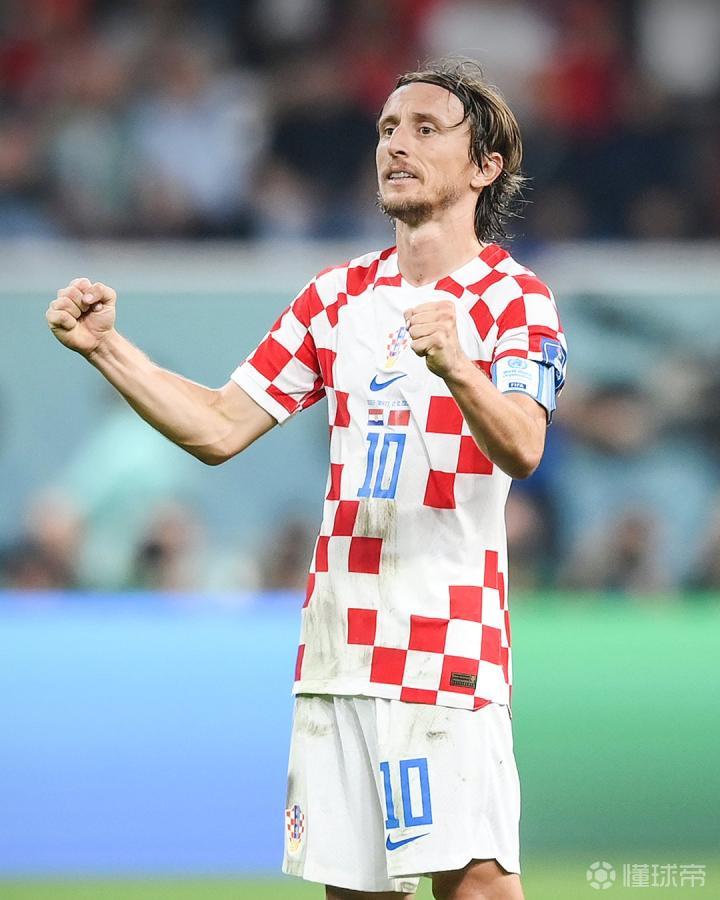 [中超]第28轮：上海申花VS大连英博