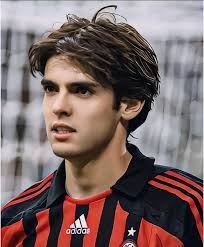 10连胜+40球狂飙！巴黎这辆“超跑”要撞翻利物浦？